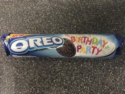 Today's Review: Birthday Party Oreos
