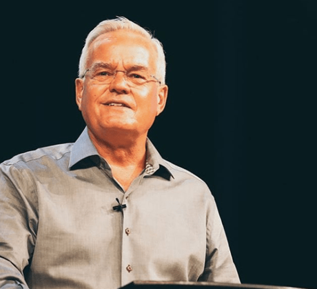 Willow Creek’s Pastor Bill Hybels  Resigns Amid Misconduct Allegations