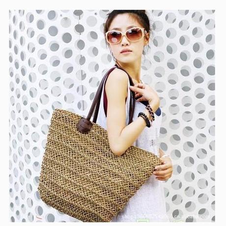 vintage straw handbags