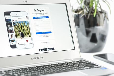 How Instagram helps to drive more direct bookings to your Travel Website