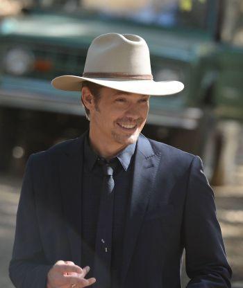 Justified, Season 6 – Raylan Givens in All Blue Justified, Season 6 – Raylan Givens in All Blue