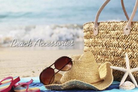 7 Essential Fashion & Accessory Items You Must Buy For That Stylish Beach Look!