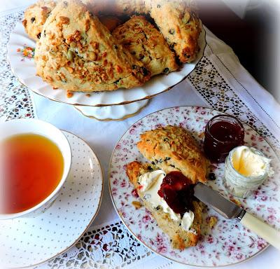 Lizi's Granola Scones