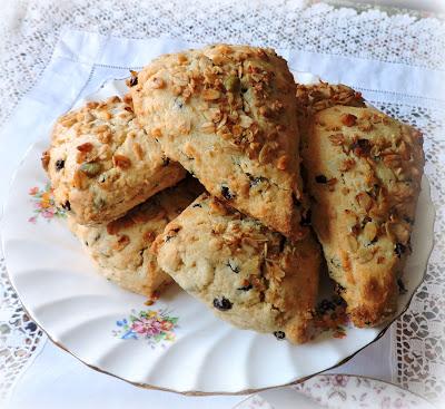 Lizi's Granola Scones