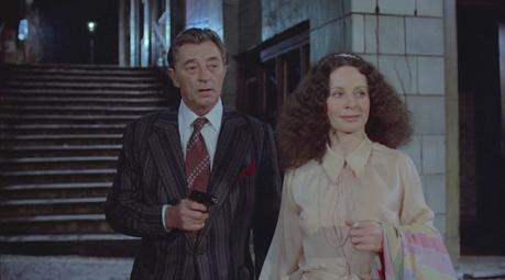 Mitchum as Marlowe: Striped Jacket in The Big Sleep Mitchum as Marlowe: Striped Jacket in The Big Sleep