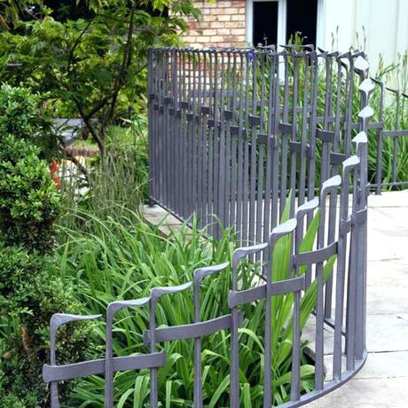 metal garden fencing metal garden fencing images