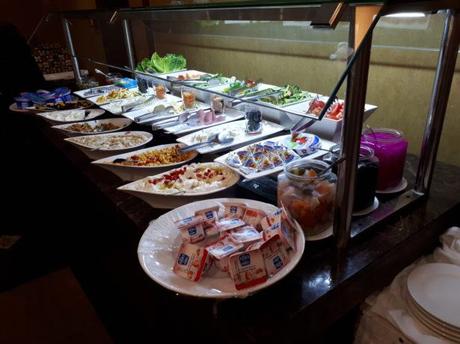 Backpacking in Saudi Arabia: Staying at the Hotel Mercure in Al Hamra, Jeddah Backpacking in Saudi Arabia: Staying at the Hotel Mercure in Al Hamra, Jeddah