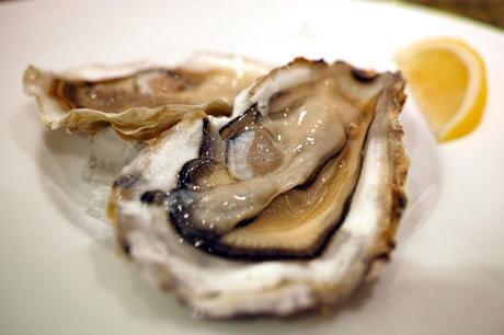 Expat Foodie: Of Oysters and Angel Poop