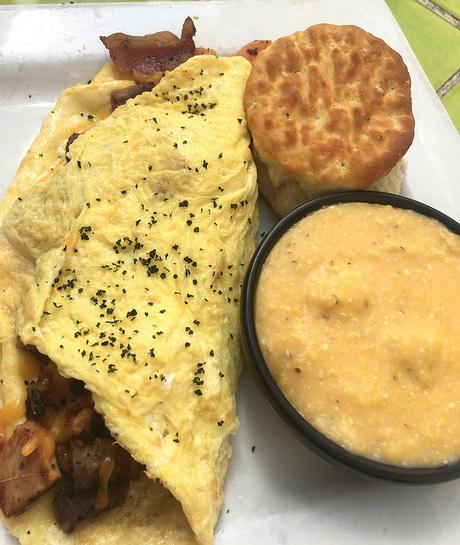 A Review: Grits & Grind