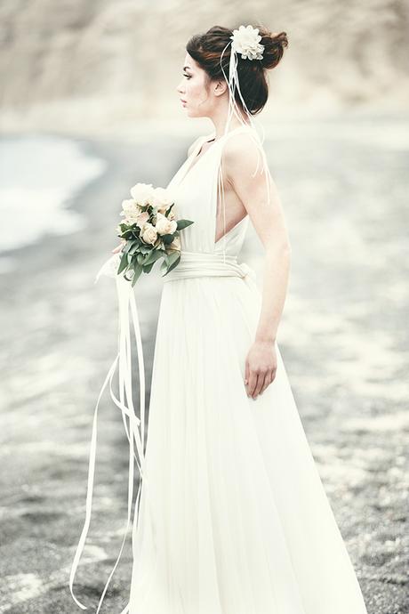 Black and gold hues wedding inspiration with a modern flair =