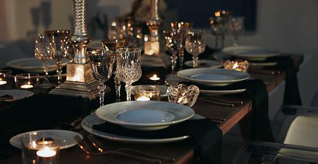 Black and gold hues wedding inspiration with a modern flair =