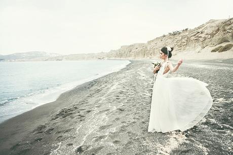 Black and gold hues wedding inspiration with a modern flair =