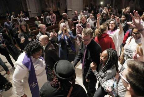 Beyonce Mass: 900 Parishoners Showed Up To Grace Cathedral