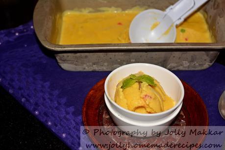 Mango Ice Cream Recipe with Tutti Frutti, How to make Mango Ice Cream without Ice Cream Maker | No Churn Mango Icecream