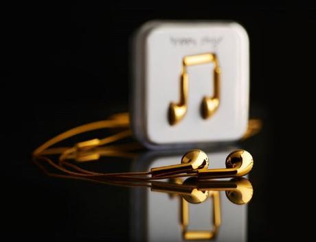 4 Glamorous Gadgets That Double As A Fashion Accessories! 4 Glamorous Gadgets That Double As A Fashion Accessories!