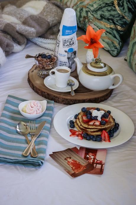 mothers day breakfast in bed, vanilla pancakes made with lefty field farms creamer, pancake recipe, mothers day gift guide, mothers day celebration, myriad musings 