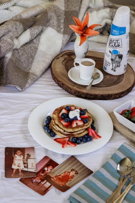 mothers day breakfast in bed, vanilla pancakes made with lefty field farms creamer, pancake recipe, mothers day gift guide, mothers day celebration, myriad musings 