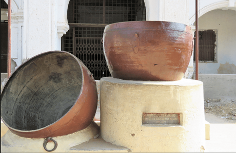 Proclamation drums in Nizam museum