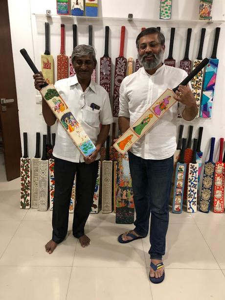 Adoring Cricket bats ~ the  हाथ का बना collection :  Hail Prashant !!
