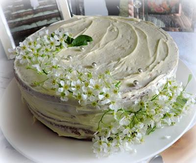 Lemon & Elderflower Cake