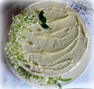 Lemon & Elderflower Cake