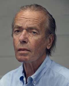 Short Stories Challenge 2018 – The Coincidence Of The Arts by Martin Amis from the collection Stories To Get You Through The Night.