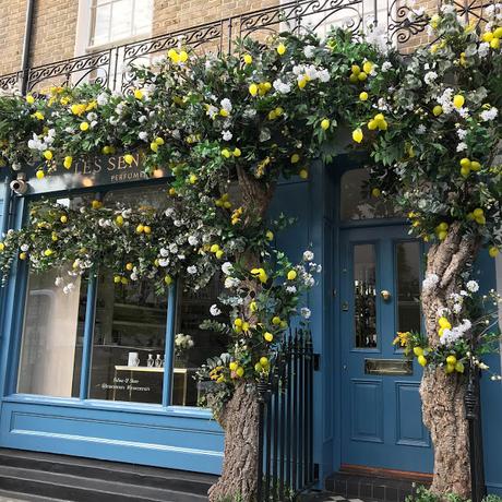 In & Around #London #Photoblog… Flowers, Fancy Shops & Flags In & Around #London #Photoblog… Flowers, Fancy Shops & Flags