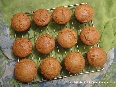 MUFFINS AU SIROP D'ÉRABLE / MAPLE SYRUP MUFFINS / MUFFINS CON JARABE DE ARCE /  MUFFINS AU SIROP D'ÉRABLE / مافن بشراب القيقب