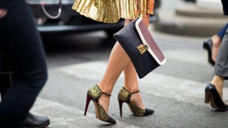 Top 3 Fashion Accessories Women Like To Carry The Most!