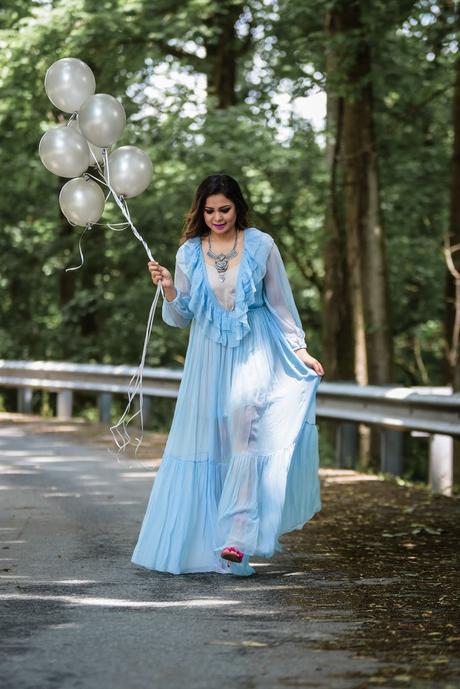 business of blogging, fashion blogger, balloon photoshoot, maxi ruffle dress, summer photoshoot, pink sam edelman sandals, spring style, statement necklace, wavy curl hair, pink lipstick, purple lipstick, myriad musings