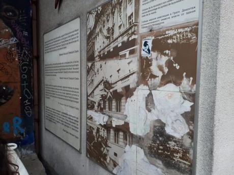 World Borders: Crossing the Former Berlin Wall from East Germany (DDR) into West Germany (FROG) World Borders: Crossing the Former Berlin Wall from East Germany (DDR) into West Germany (FROG)