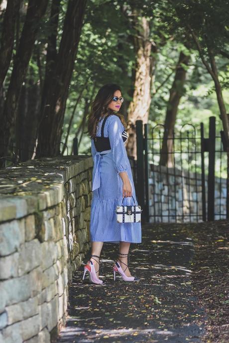 Seersucker dress, fashion blogger, stripes dress, vested, crop top layering outfit. street style, ray ban sunglasses. aldo sporty heels, box clutch bag, myriad musings Seersucker dress, fashion blogger, stripes dress, vested, crop top layering outfit. street style, ray ban sunglasses. aldo sporty heels, box clutch bag, myriad musings