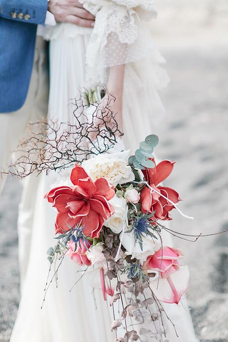 White coral styled shoot in Santorini white-coral-styled-shoot-santorini-_11