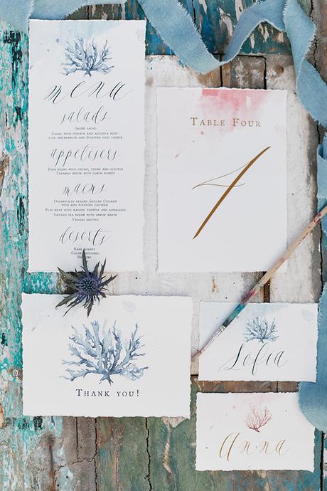 White coral styled shoot in Santorini white-coral-styled-shoot-santorini-_14
