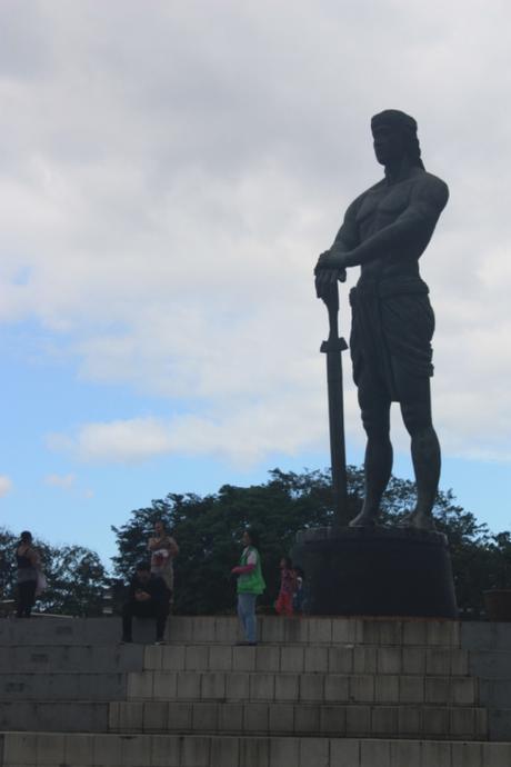 DAILY PHOTO: Lapu Lapu, Rizal Park