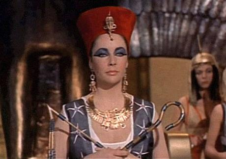 cleopatra makeup look, jewelry