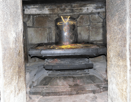 Photo essay: Ramalingeshwara group of temples, Avani
