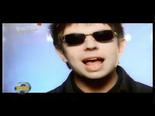 Rewind: England United (Echo And The Bunnymen/Ocean Colour Scene /Space /The Spice Girls) - (How Does it Feel to Be) on Top of the World