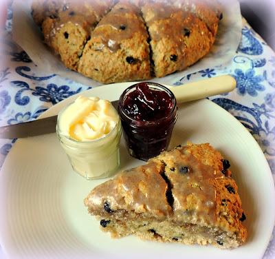 Oaty Cinnamon Scones