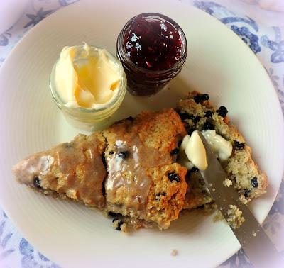 Oaty Cinnamon Scones