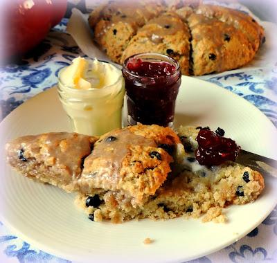 Oaty Cinnamon Scones