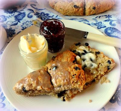 Oaty Cinnamon Scones