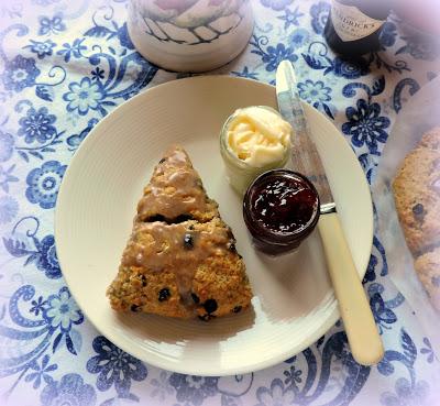 Oaty Cinnamon Scones