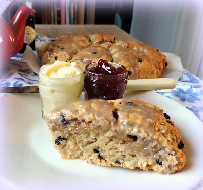 Oaty Cinnamon Scones