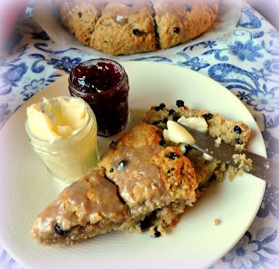 Oaty Cinnamon Scones