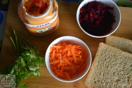 Beetroot Carrot Sandwich Recipe, How to make Carrot Beetroot and Mayo Sandwich | Easy Carrot Beet Sandwich