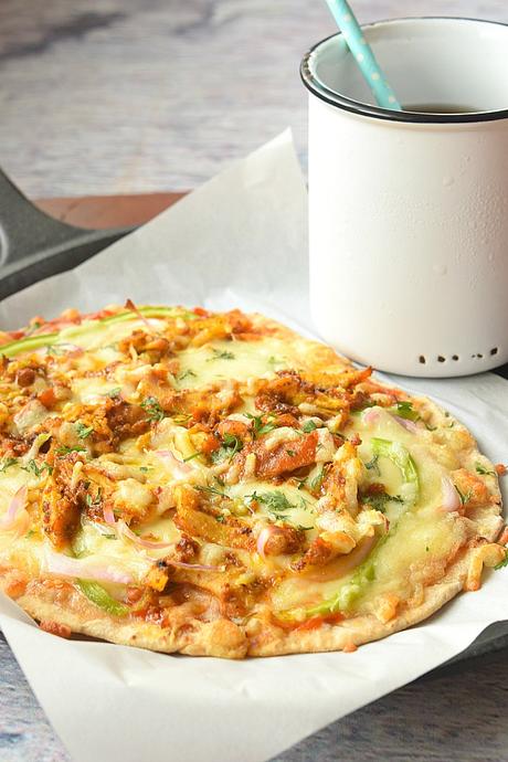 Naan Pizza Recipe (Garlic Naan Grilled Chicken Pizza)