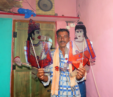 Togalu Gombeyata: traditional form of puppetry – of art, drama and song
