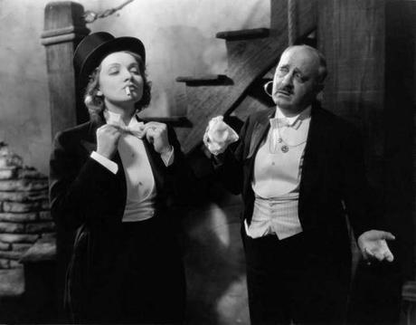 Marlene Dietrich dons a Tuxedo in Morocco 1930. Costume design Travis Banton Marlene Dietrich dons a Tuxedo in Morocco 1930