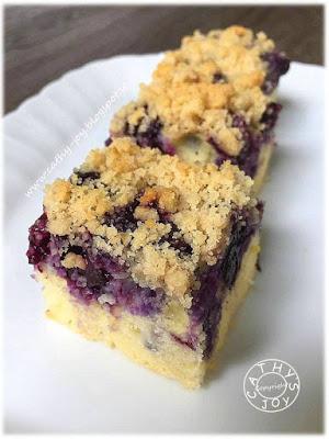 Blueberry Crumble  Cake